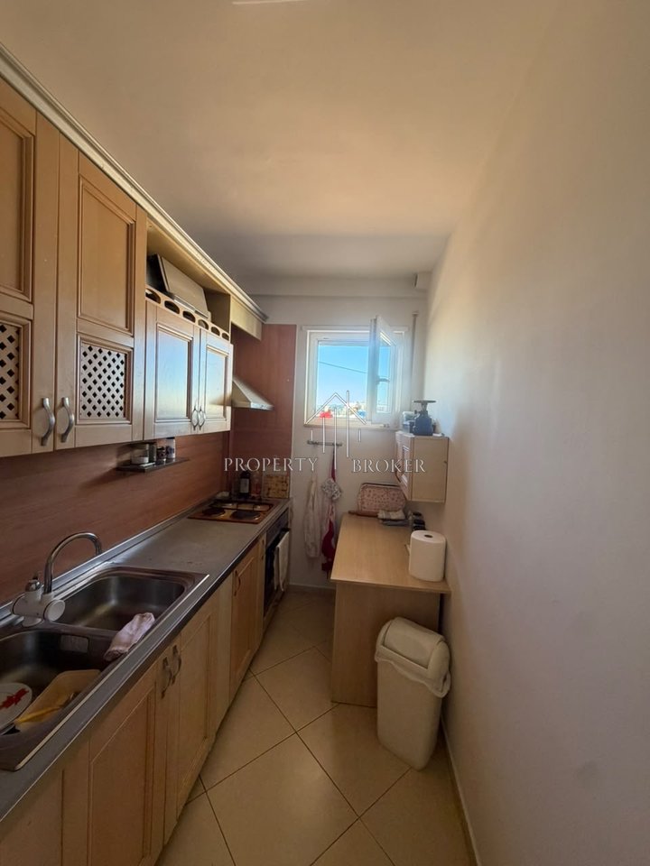 🏡 Shitet apartament 2+1+2+Verande, tek Kompleksi Gener 2, Rruga Jordan Misja!
