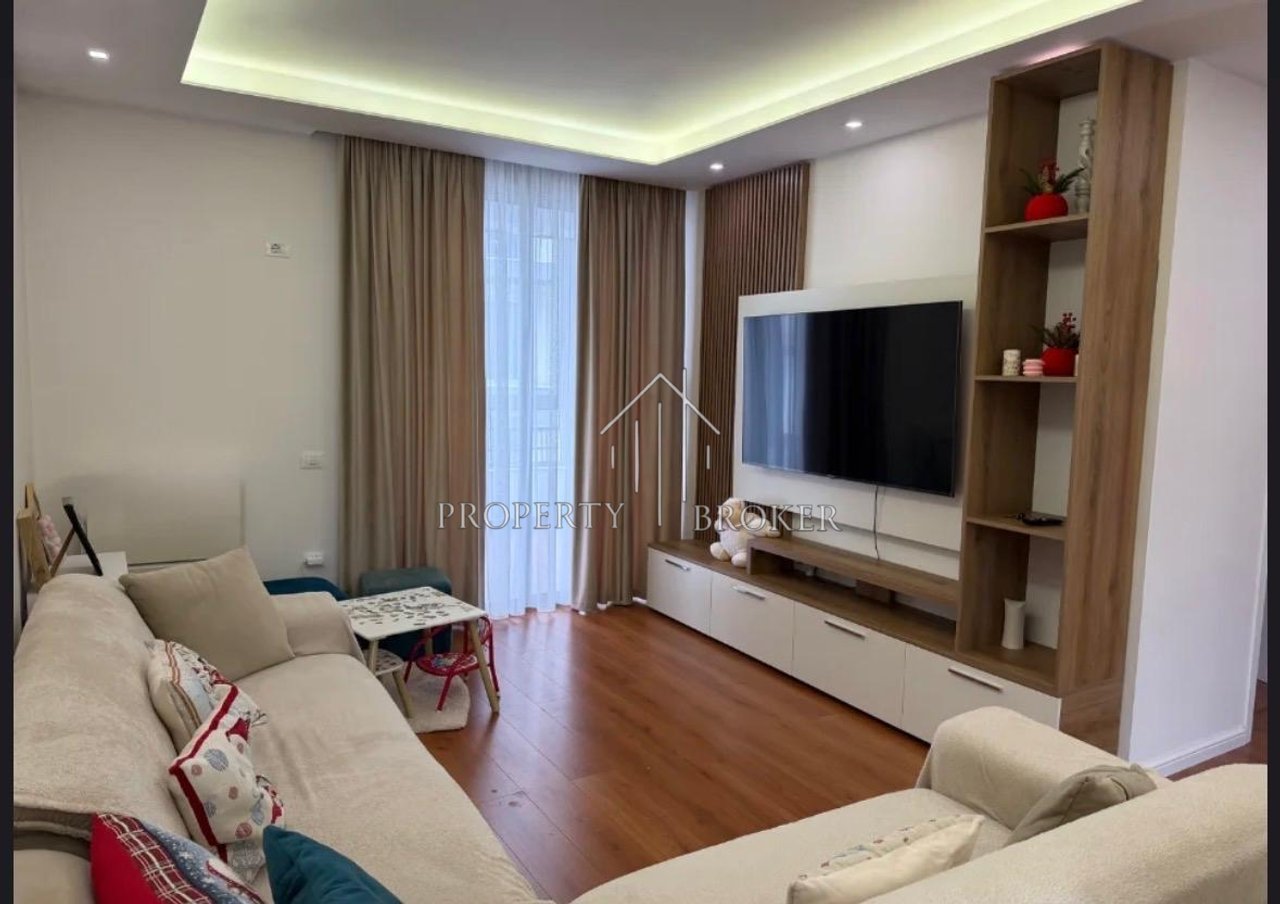 🏡 Appartamento 2+1+2 in affitto vicino a Radisson