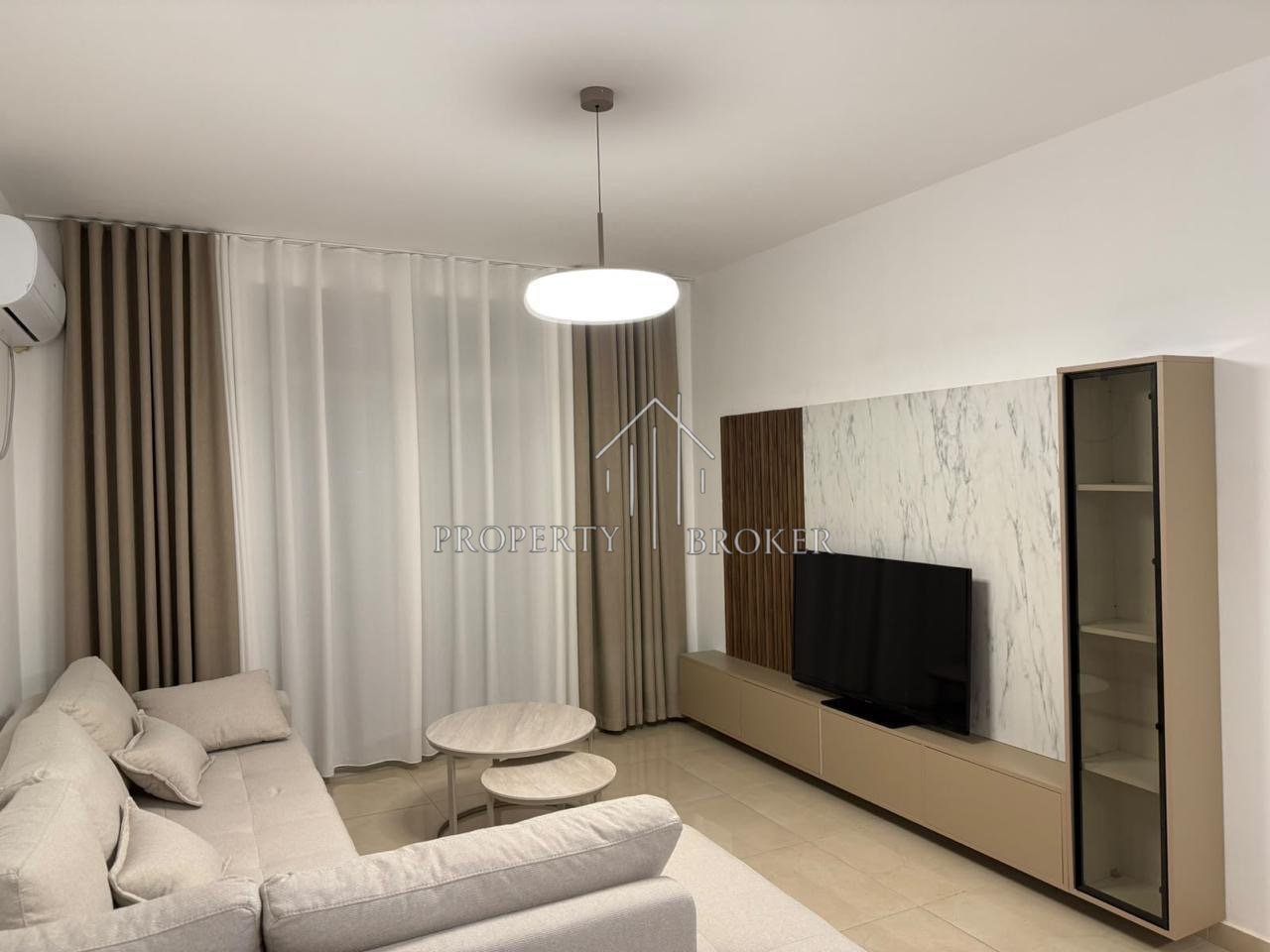 🏡 Jepet me qira apartament 2+1 tek Rruga e Dibres!