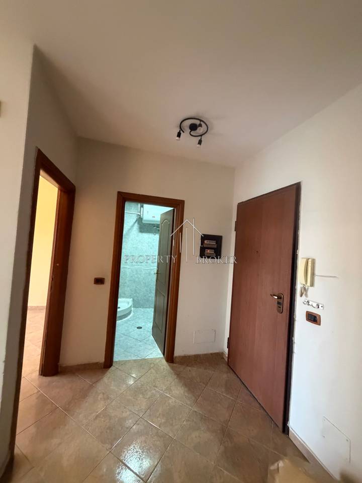 🏡 Shitet apartament 2+1 tek 21 Dhjetori