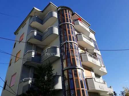  SHITET VILE 6 KATESHE E MOBILUAR SELITE