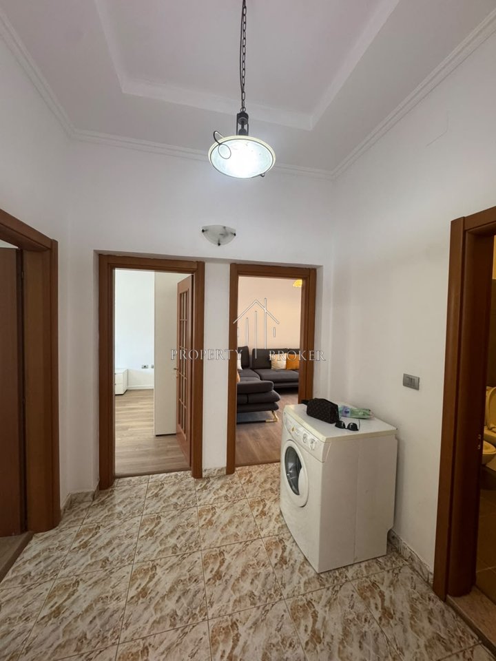 Shitet apartament 2+1 tek Sheshi Willson!