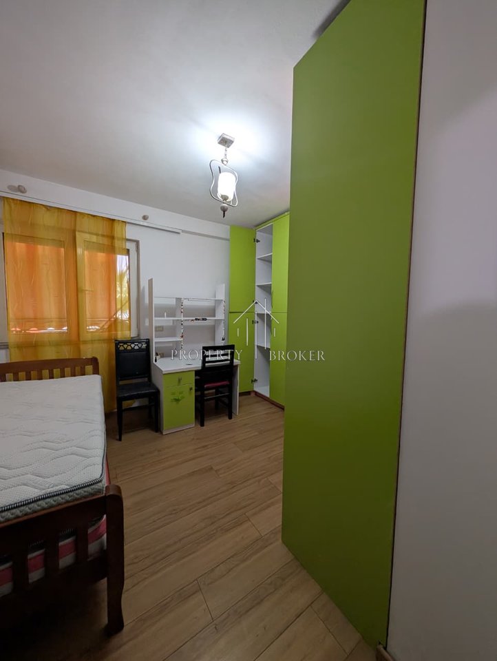 🏡 Vendesi appartamento 2+1+2 con garage in via Jordan Misja!