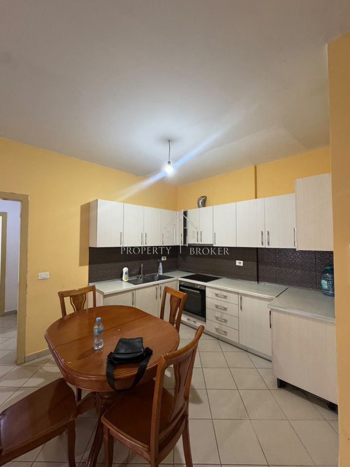 2+1 apartment for sale in Yzberisht!