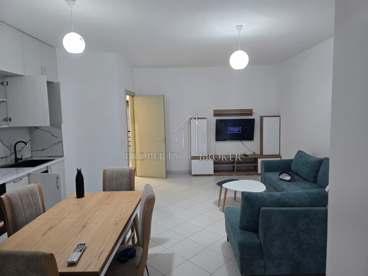 Appartamento 1+1 in vendita a Yzberisht (con ipoteca)
