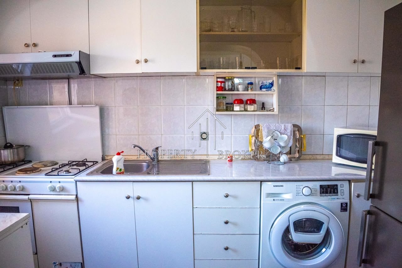 2+1 apartment for rent at Pazari i Ri!