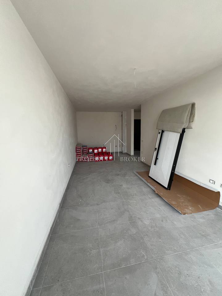 🏡 Shitet apartament 1+1 Tek kompleksi Honda 2, Shengjin!