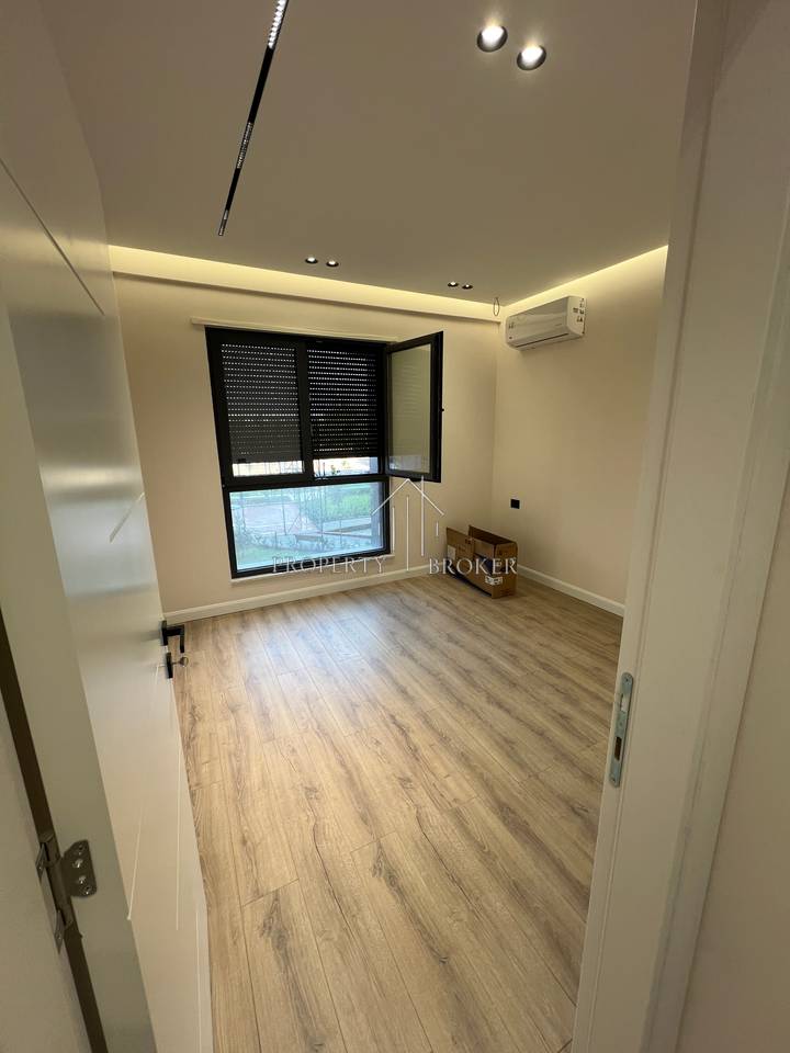 🏡 Appartamento 1+1 in affitto presso il Complesso Ndregjoni!