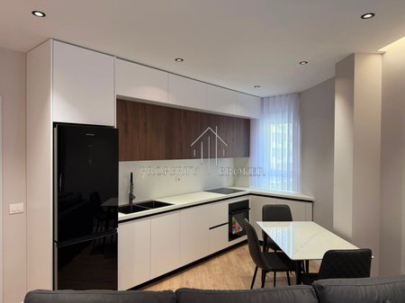  Jepet me qera apartment 1+1 te SELVIA me post parkimi