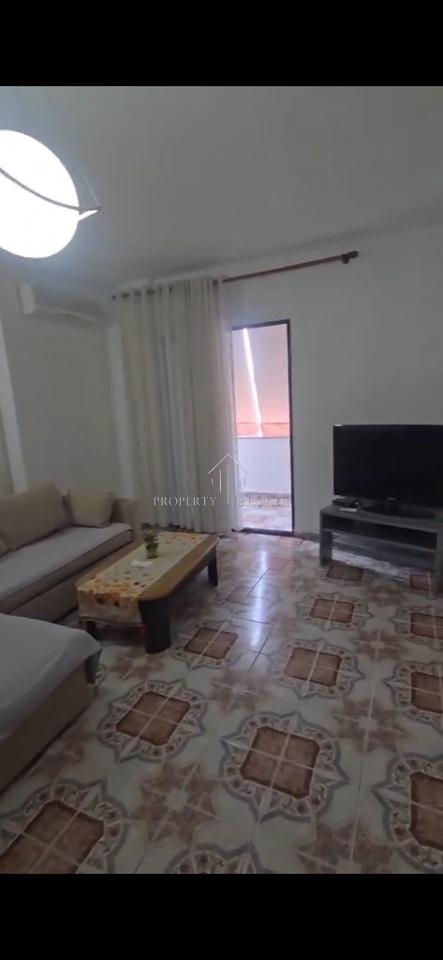🏡 Jepet me qera apartment 1+1 Mrapa medresese