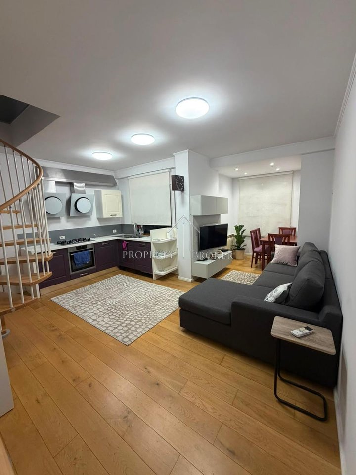 🏡 Jepet duplex  3+1+2+🅿️ me qera, Liqeni i Thate