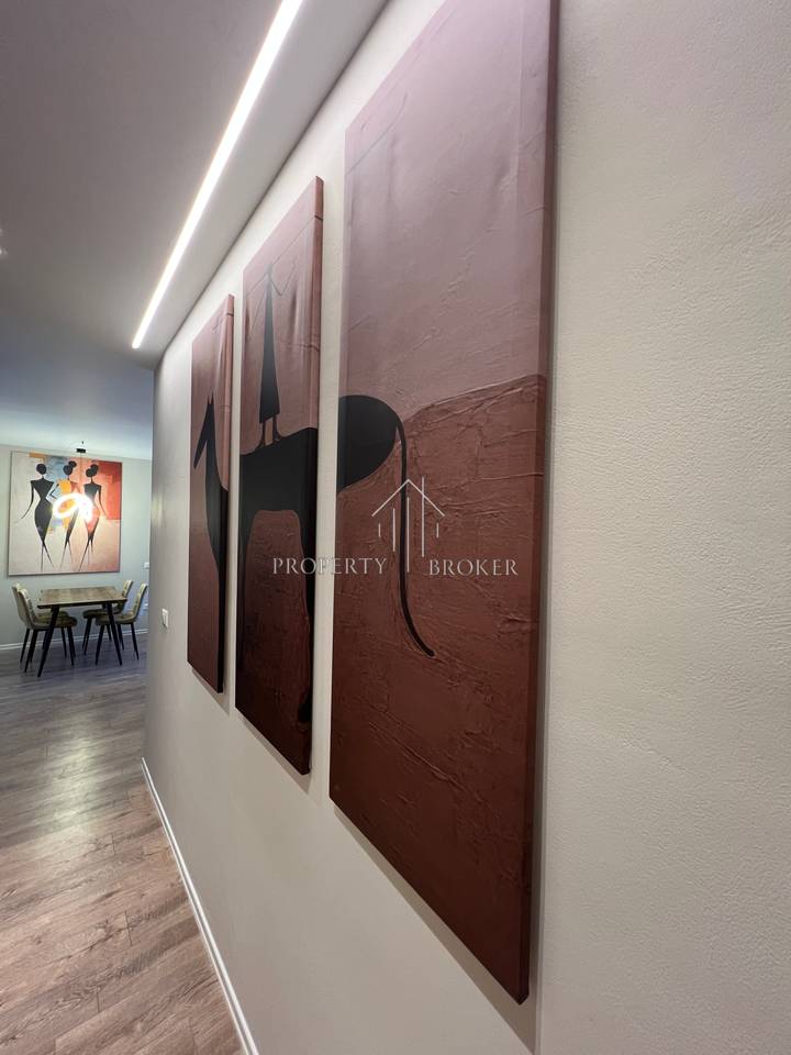 🏡 Apartment 2+1+2+🅿️ for rent at the Ndregjoni Complex!