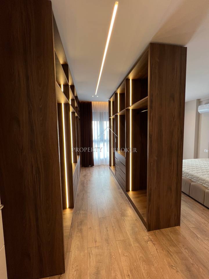 🏡 Apartment 2+1+2+🅿️ for rent at the Ndregjoni Complex!