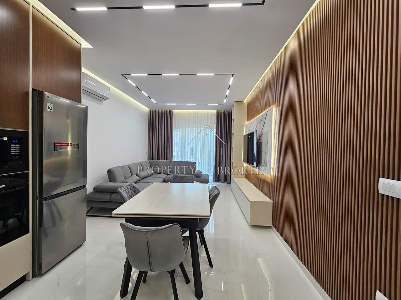 Jepet apartament 1+1 me qera tek Zogu zi