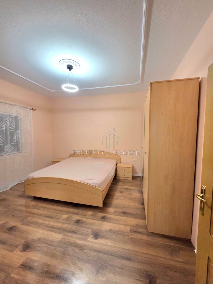 Appartamento in affitto 3+1+3+2+posto auto
