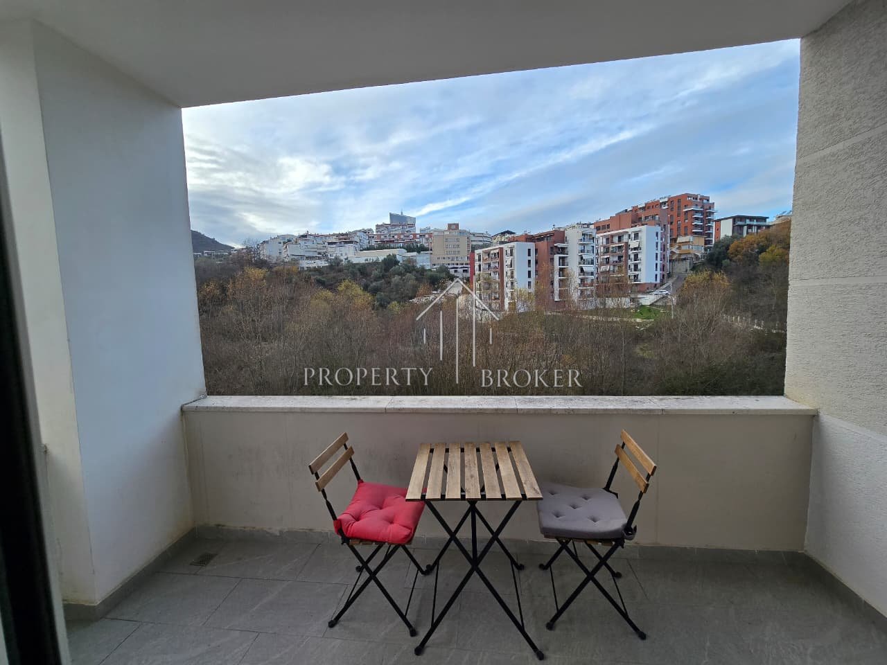 Shitet apartament 2+1+2 tek Kopshti Botanik, 197 mln Leke!