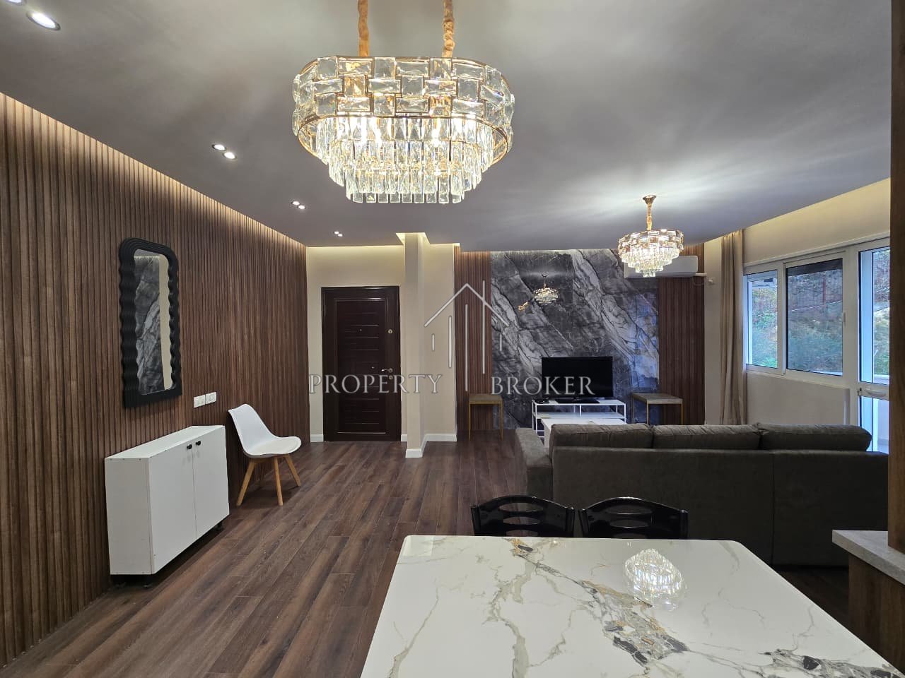 Shitet apartament 2+1+2 tek Kopshti Botanik, 197 mln Leke!