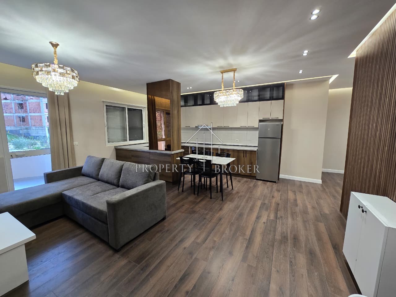 Shitet apartament 2+1+2 tek Kopshti Botanik, 197 mln Leke!