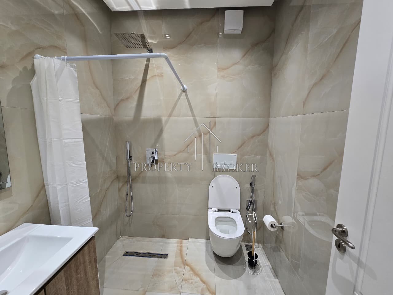 Shitet apartament 2+1+2 tek Kopshti Botanik, 197 mln Leke!