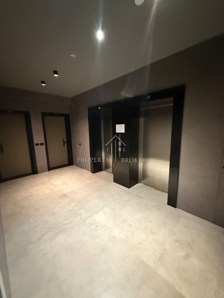 Office for rent at Garden Building