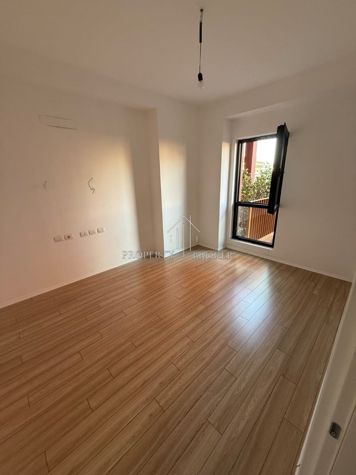 Office for rent at Garden Building