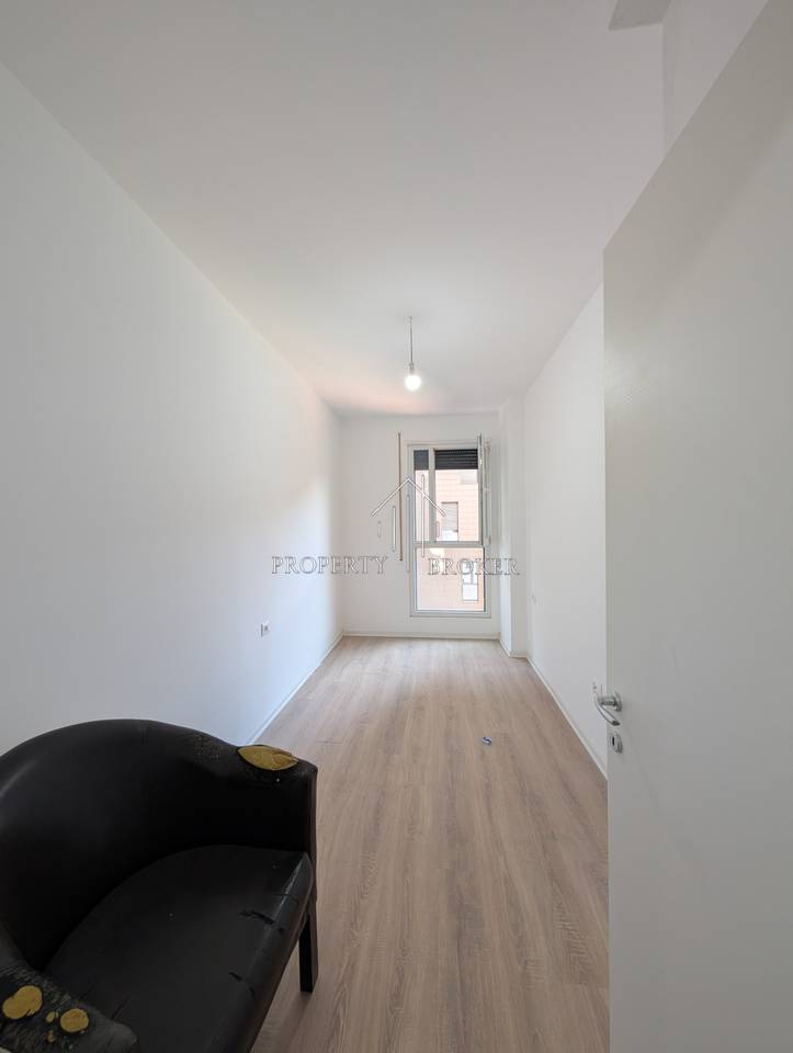 Shitet apartament 1+1 tek Trio Tower Don Bosko!
