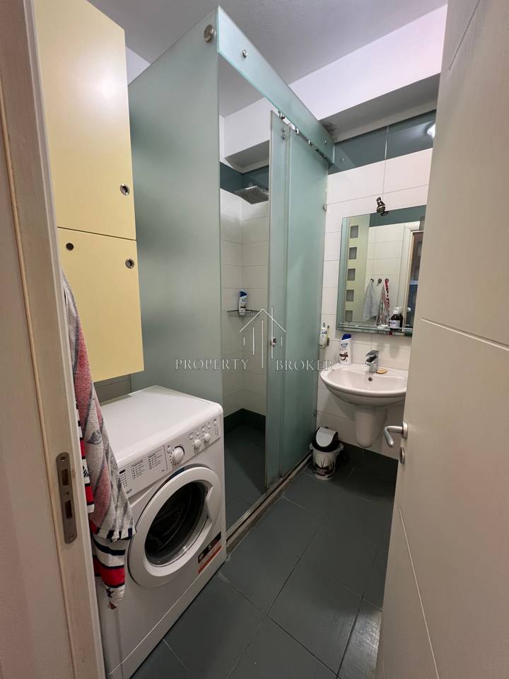 🏡 Appartamento 2+1+2 in vendita al Kompleksi Ferrarri, Via Peti!