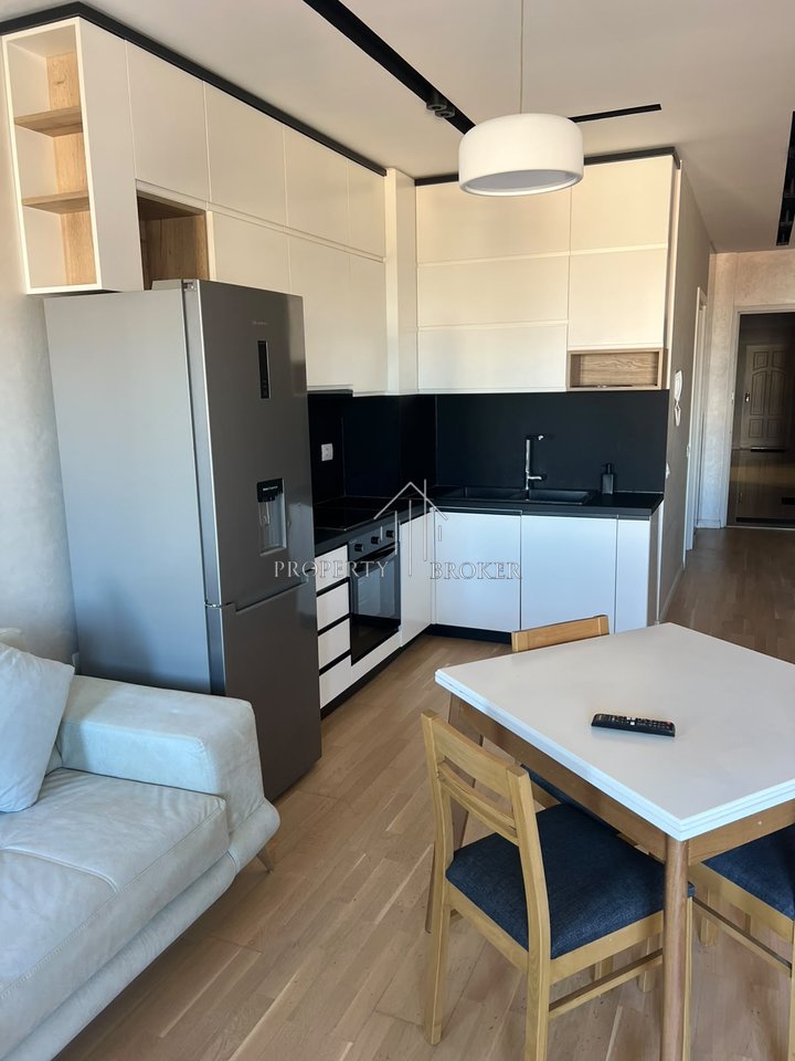 Jepet apartament 1+1+🅿️ tek Quartum Residence, Rr Panorama!