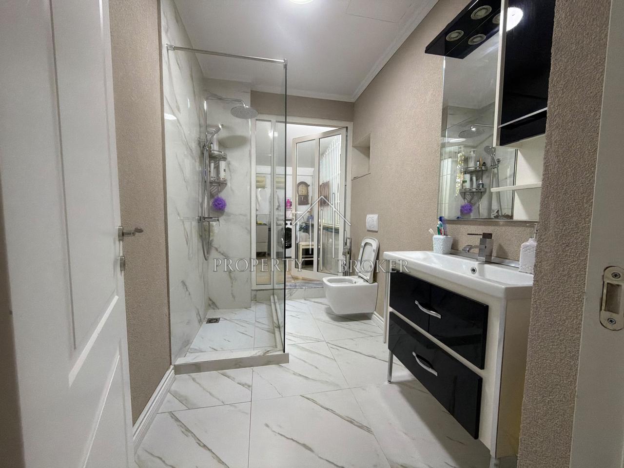 Shitet apartament 2+1+2 Don Bosko Vizion Plus !