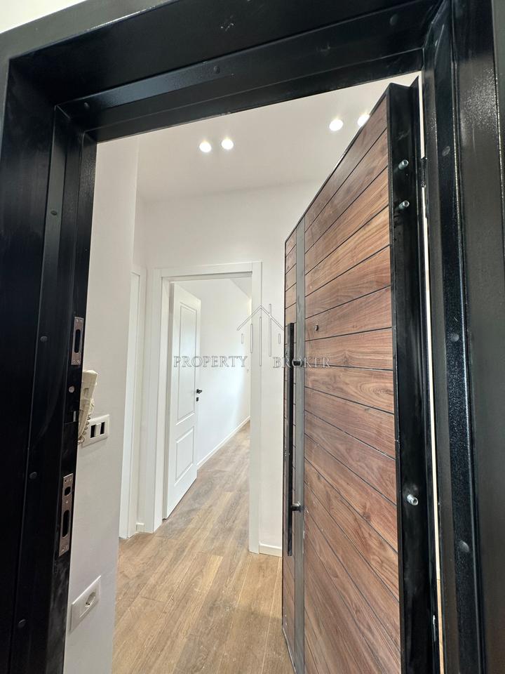 🏡 Appartamento 1+1 in vendita in Via Bardhyl!