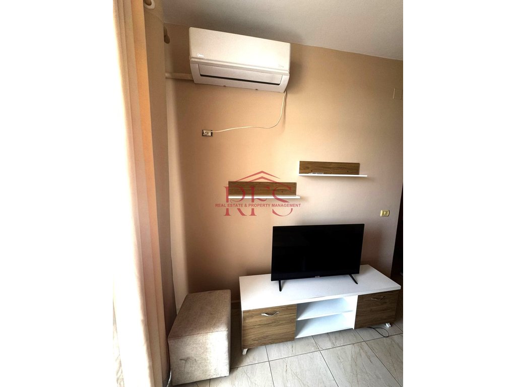 Gallery 01