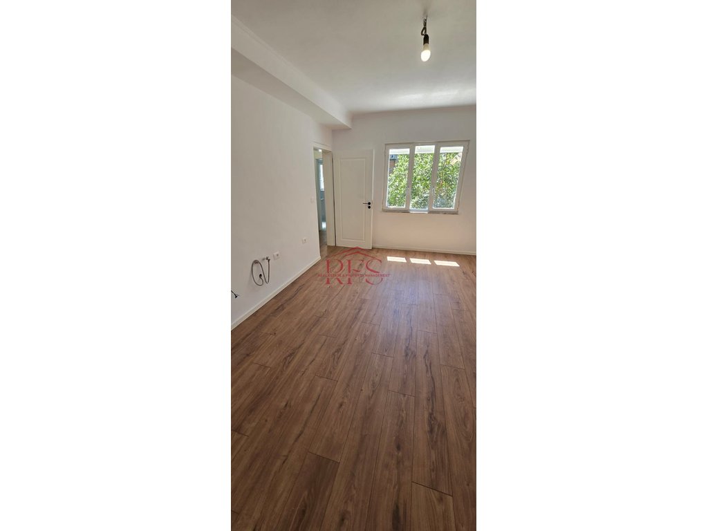 Gallery 01