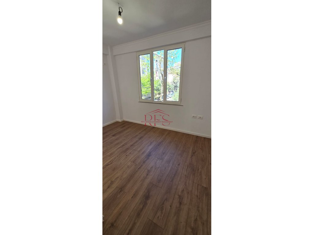Gallery 01