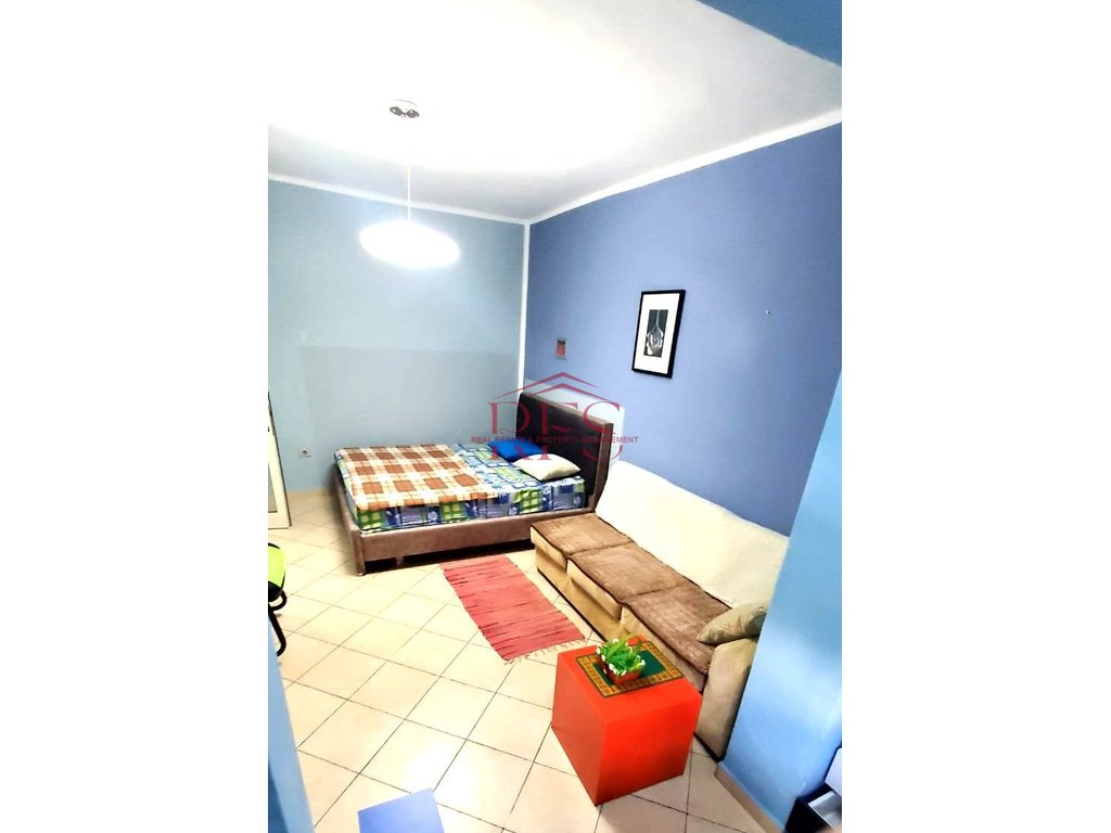 Gallery 01