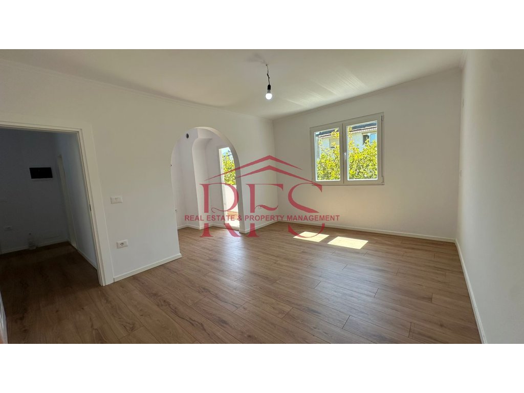 Gallery 01