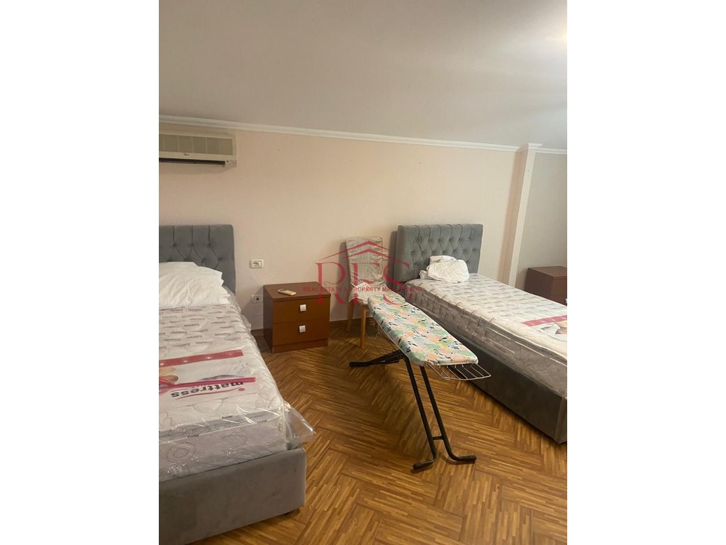Gallery 01