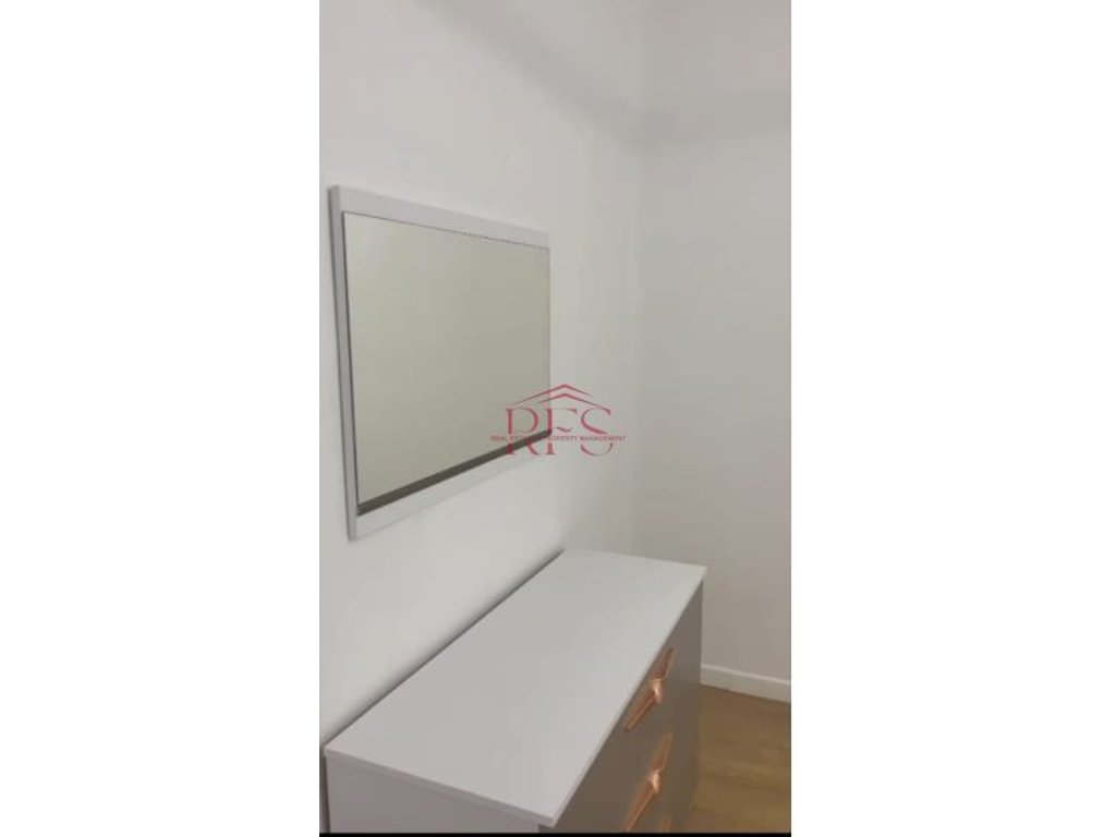 Gallery 01