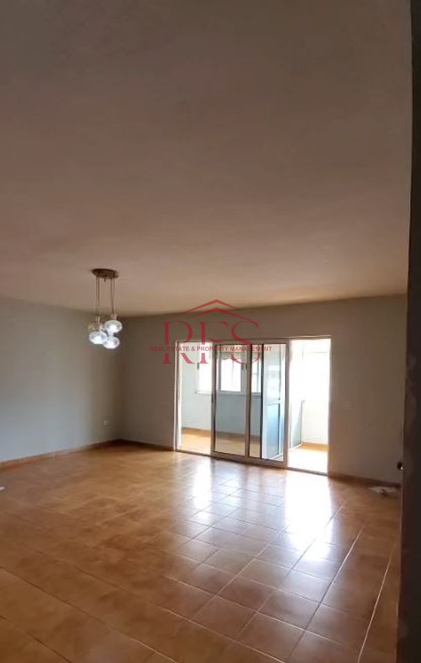 🏠 Appartamento in vendita vicino a Paris Commune (sopra Pizza Uno)