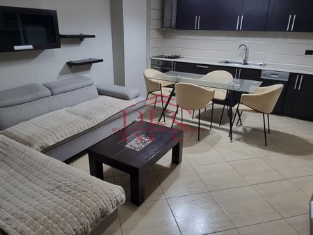 🏡 JEPET ME QERA 2+1 NË ASTIR – I MOBILUAR