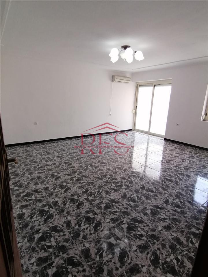 Qira – Apartament 3+1, Rruga Islam Alla, Rr.KAVAJES Tiranë 
💰 50,000 LEK / muaj