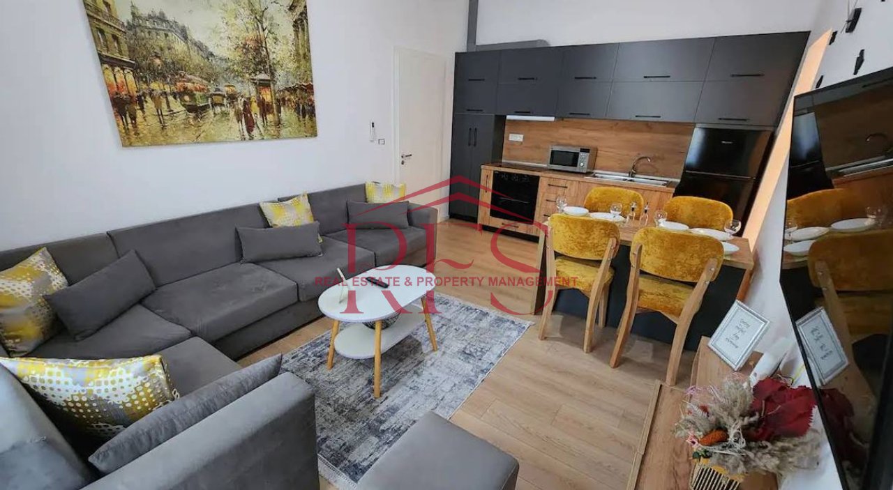 2+1 APARTMENT on Kavaja Street FOR RENT