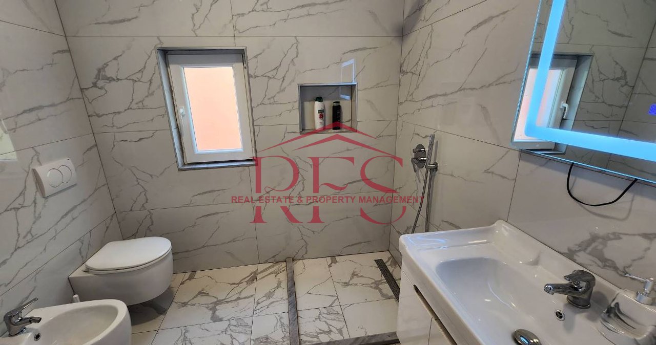 2+1 APARTMENT on Kavaja Street FOR RENT