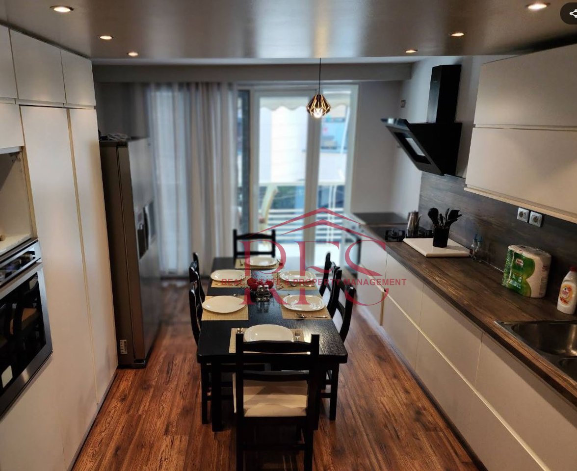 APARTAMENT 2+1 , Rr.Kosovareve Super i Mobiluar
Rr.Margarita Tutulani