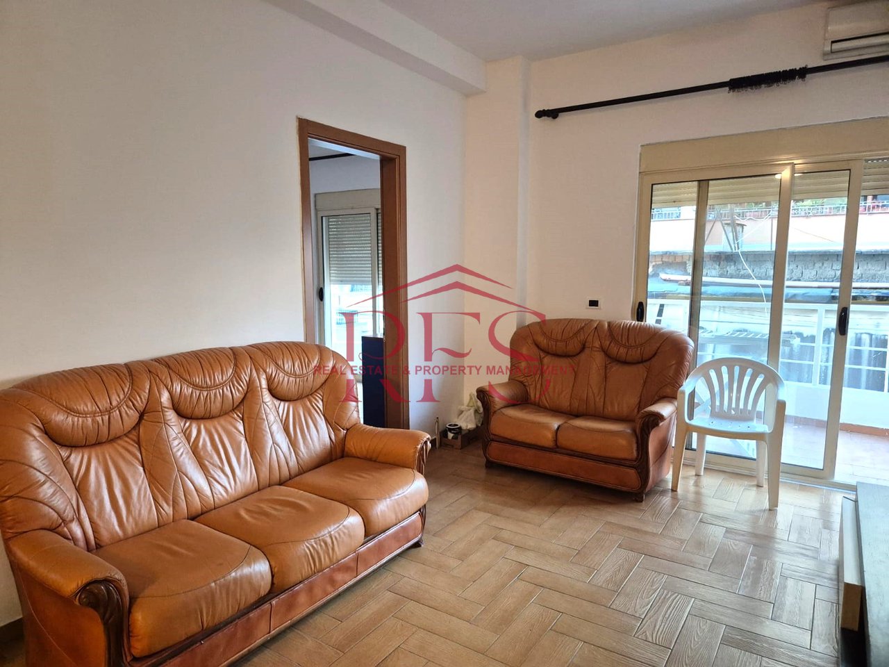 🏡 Jepet me Qira Apartament 2+1 në Myslym Shyr