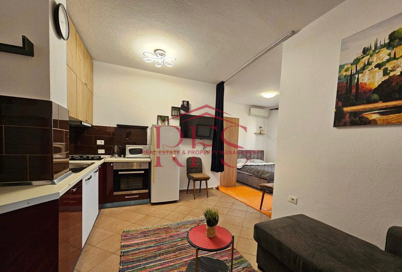 📍 Jepet me Qera Apartament 1+1 – 5 Maj, Afer Concordit