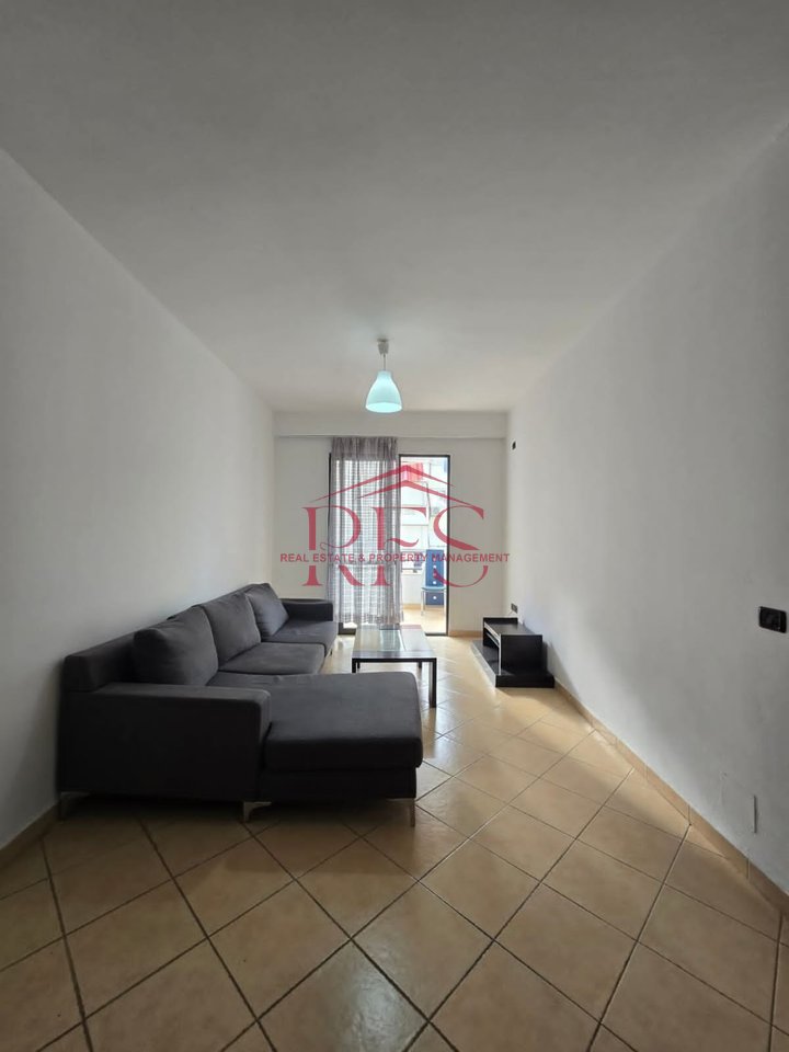 📢 JEPET ME QIRA – Apartament 2+1 në Yzberisht, pranë Nela 6