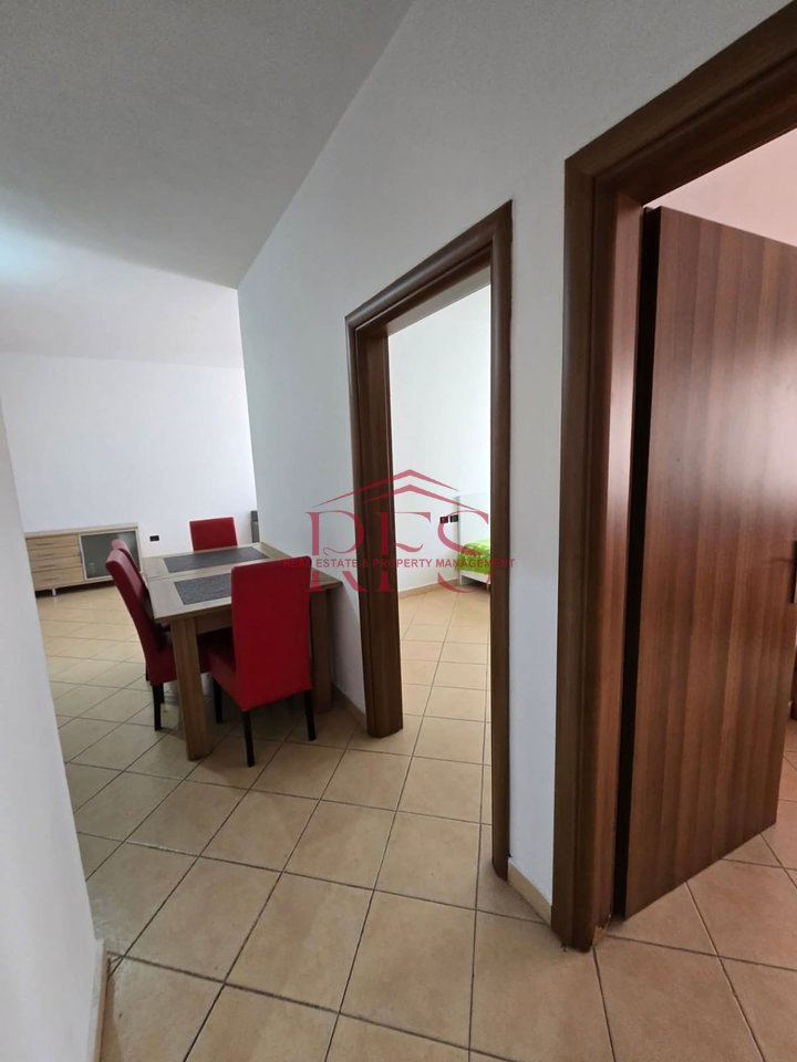 📢 JEPET ME QIRA – Apartament 2+1 në Yzberisht, pranë Nela 6