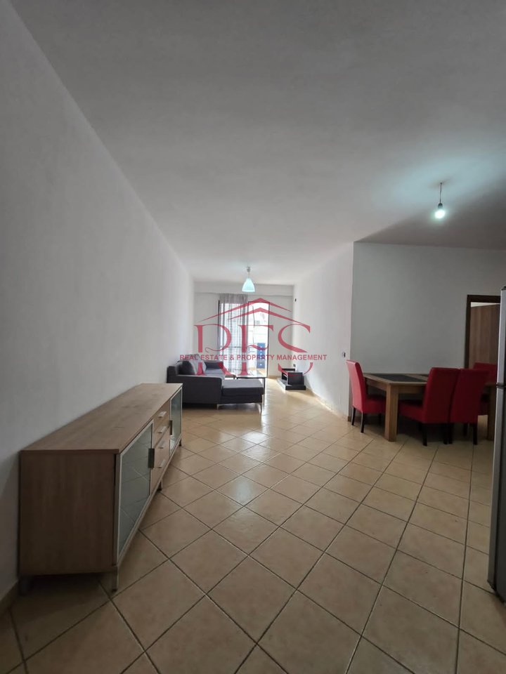 📢 JEPET ME QIRA – Apartament 2+1 në Yzberisht, pranë Nela 6