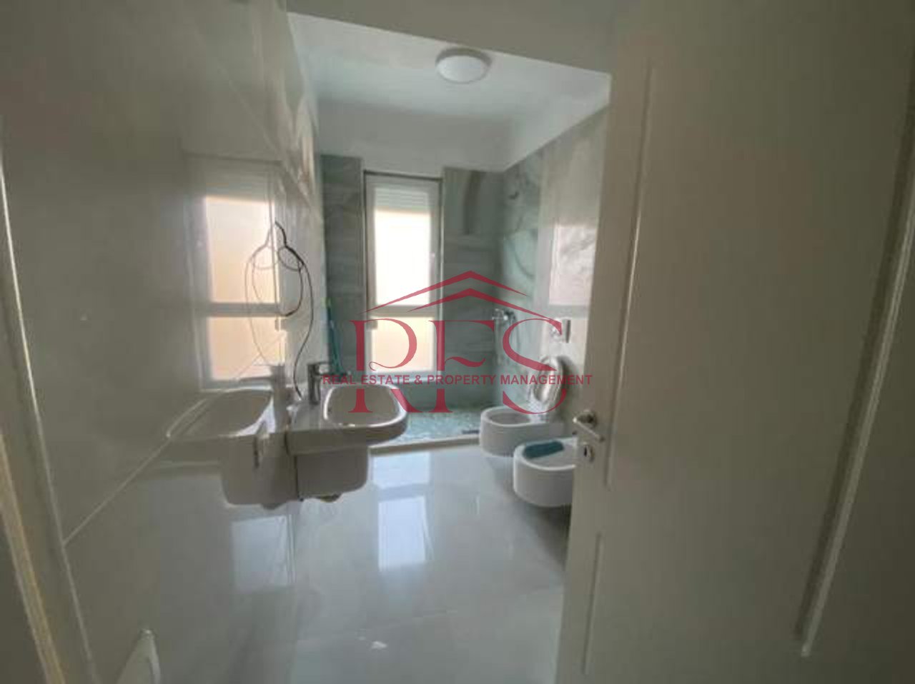 Tirane  8 Concord Center | 5 Maji | Ferit Xhajko  apartament  3+1  Kati 5  650 €