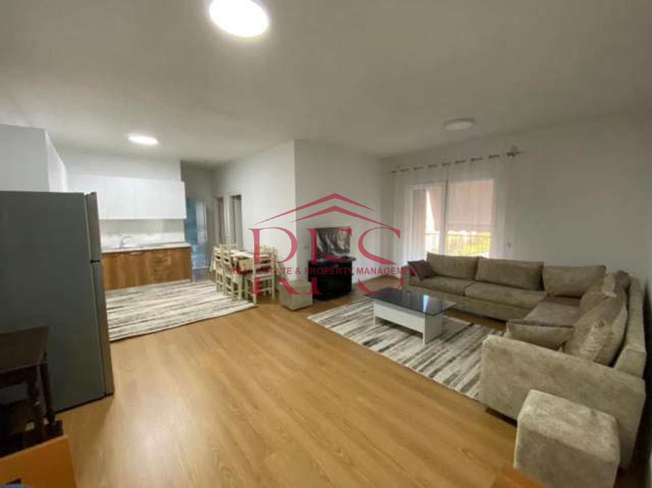 Tirane  8 Concord Center | 5 Maji | Ferit Xhajko  apartament  3+1  Kati 5  650 €